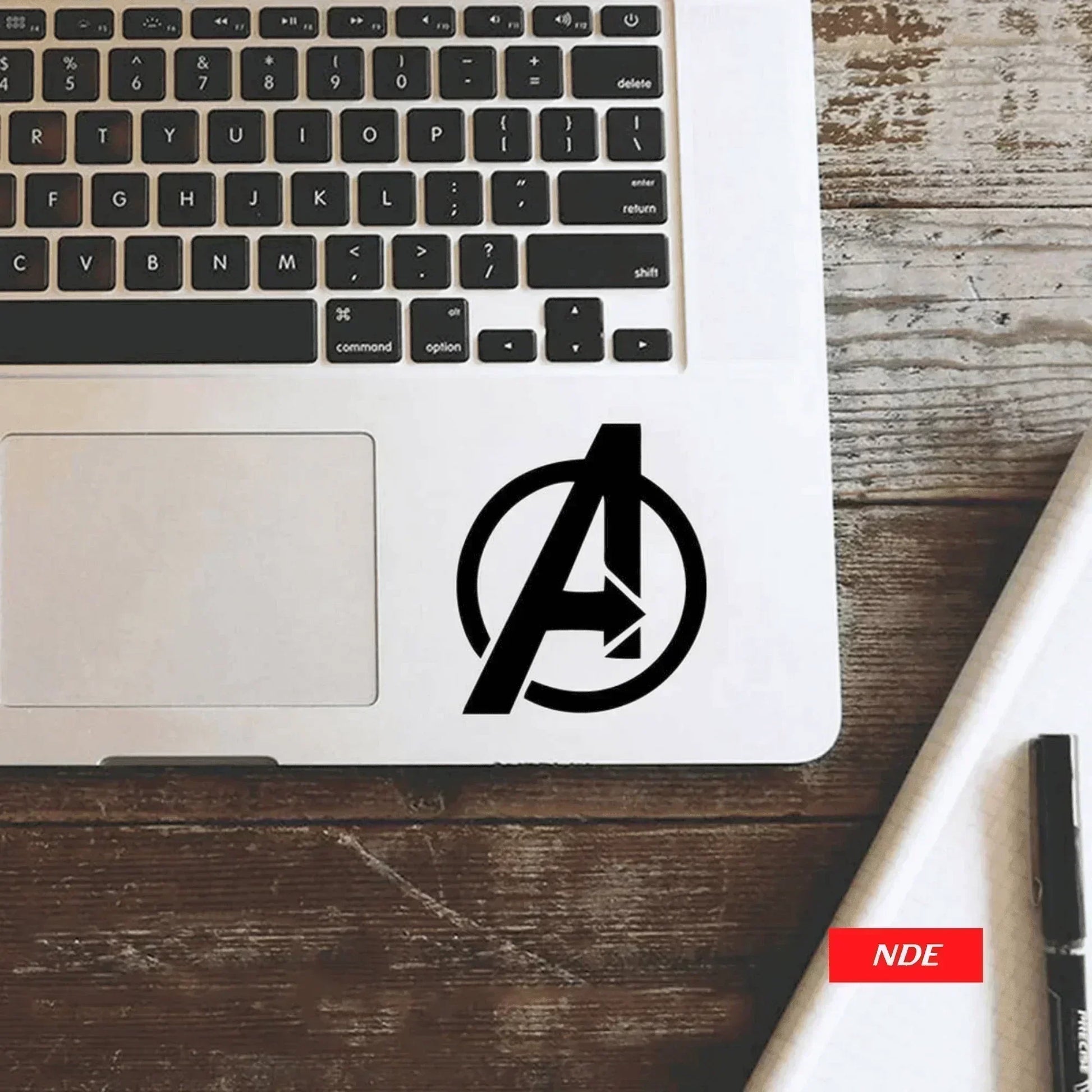 LAPTOP STICKER AVENGERS - ndestore.com