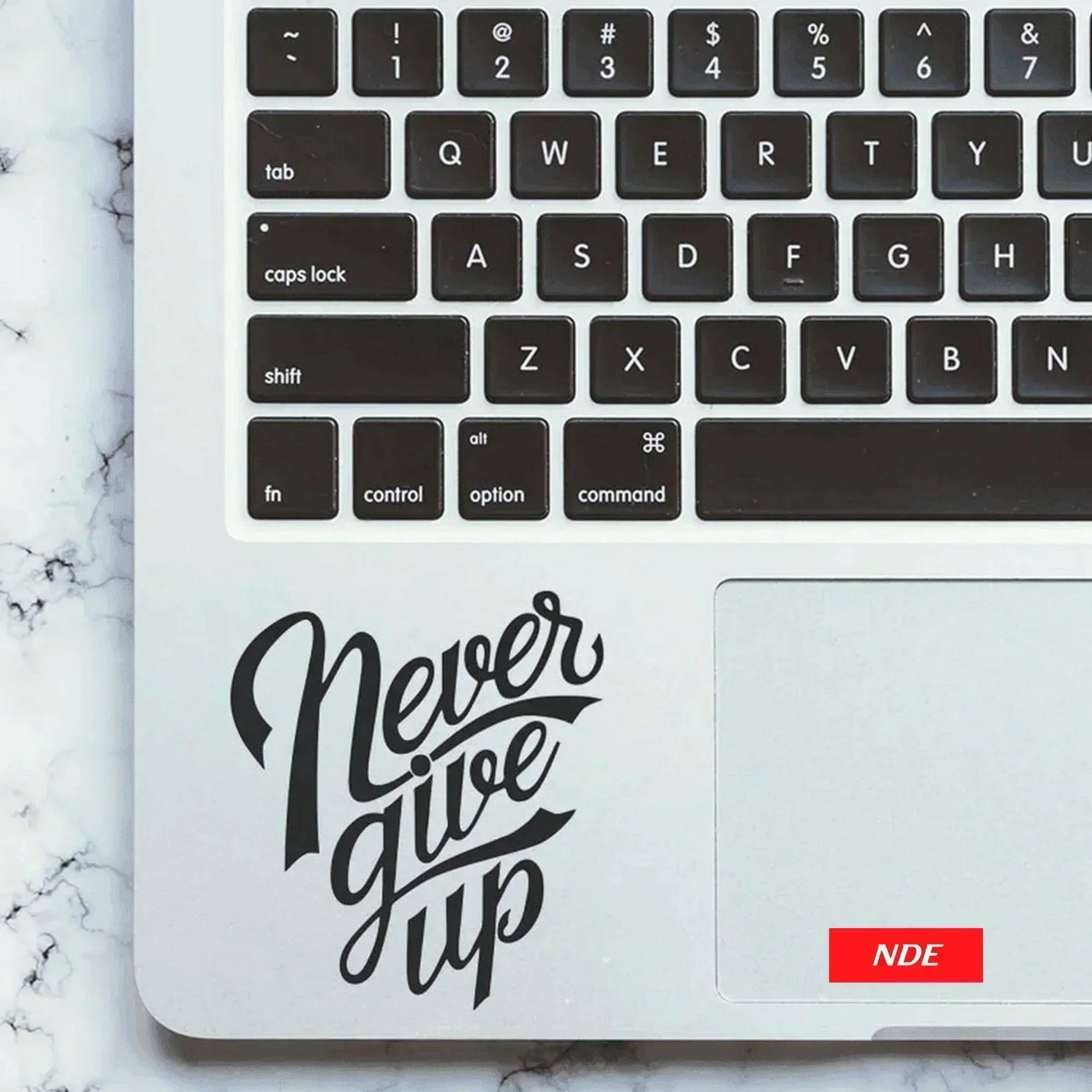 LAPTOP STICKER NEVER GIVE UP - ndestore.com