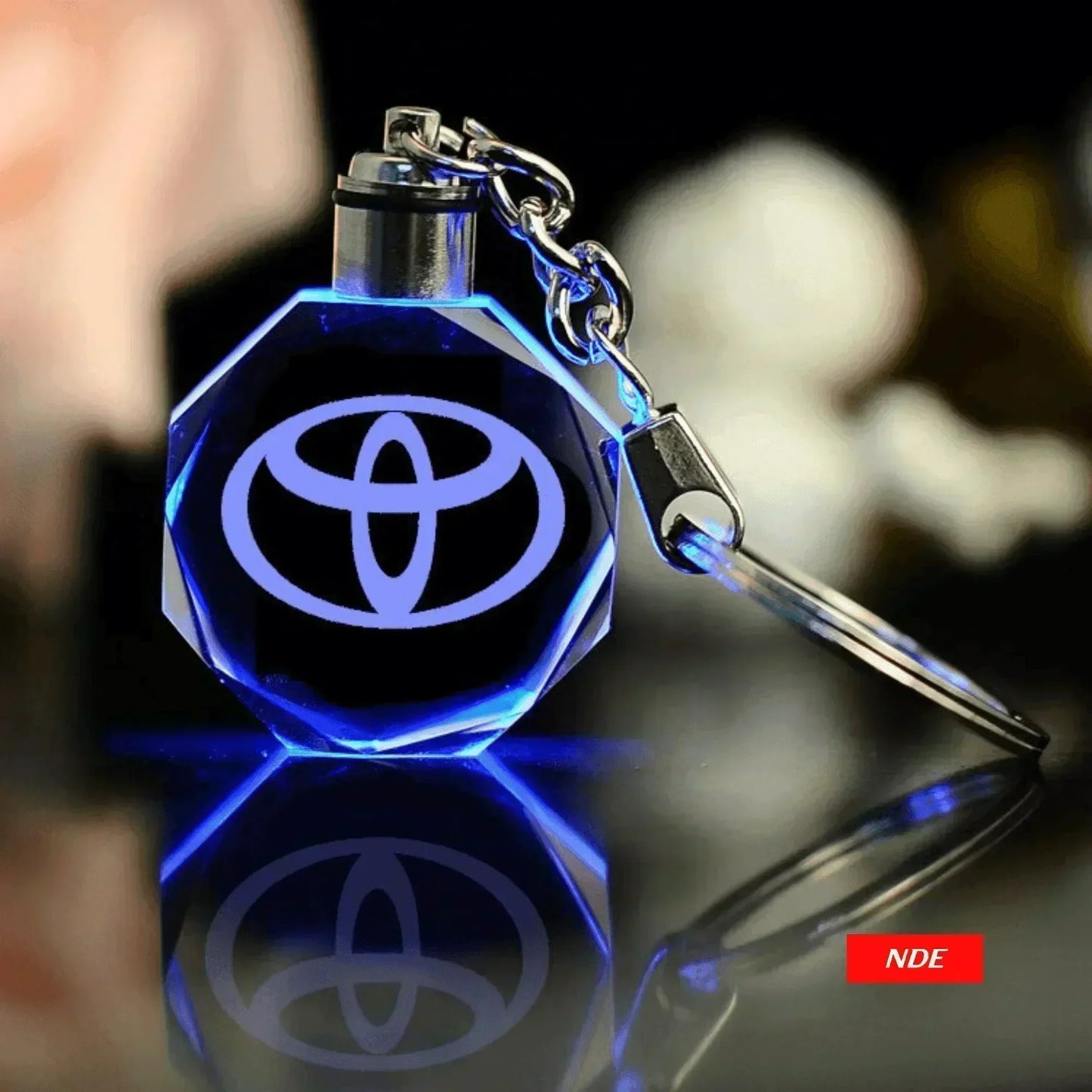 KEY CHAIN WITH LIGHT TOYOTA LOGO - ndestore.com