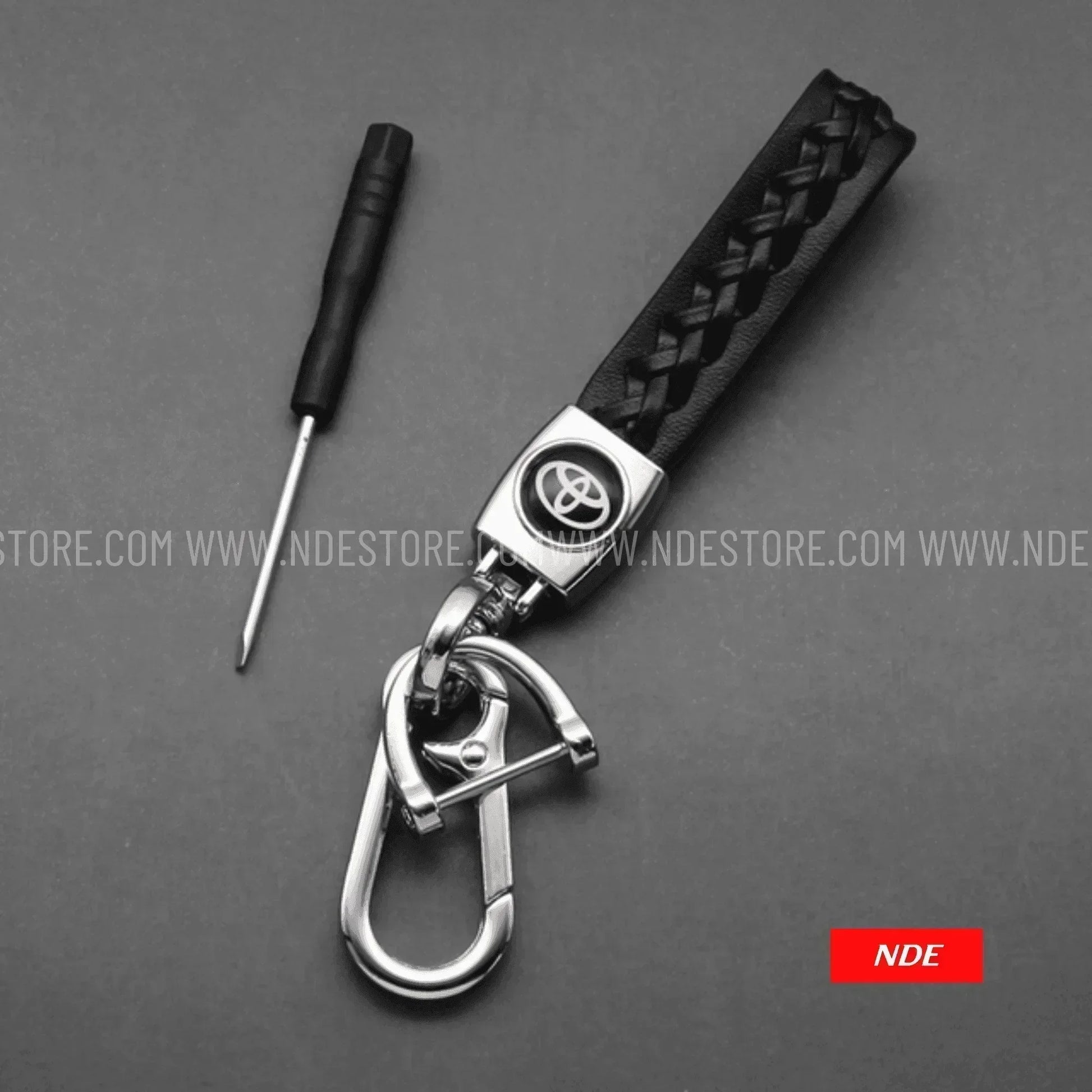KEY CHAIN LEATHER STRAP WITH TOYOTA LOGO - ndestore.com