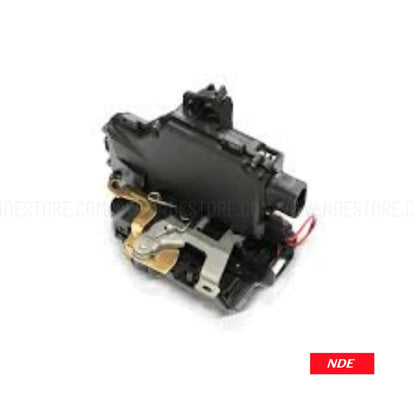 DOOR LOCK LATCH FOR DAIHATSU CUORE