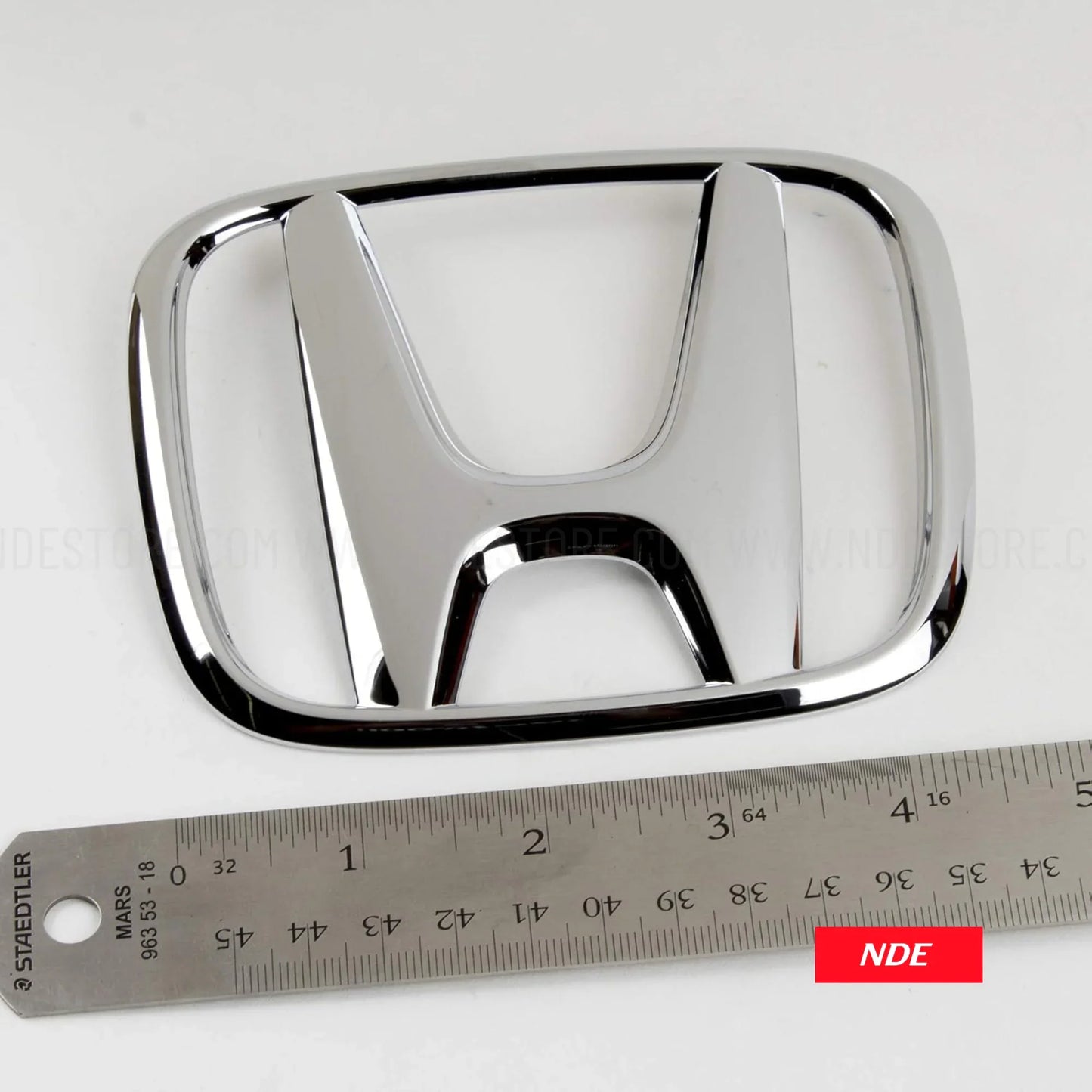 MONOGRAM EMBLEM FRONT GRILLE GENUINE HONDA VEZEL