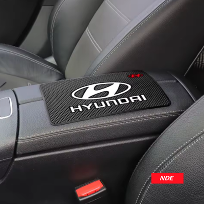 DASHBOARD MAT NON-SLIP - HYUNDAI